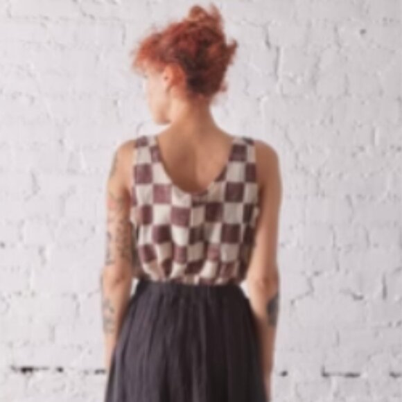 Checkered Tank Top - Picture 2 of 6